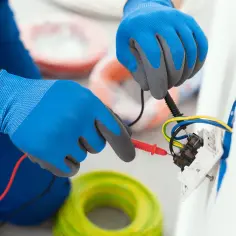 Jak podłączyć uziemienie w gniazdku, aby uniknąć niebezpieczeństw